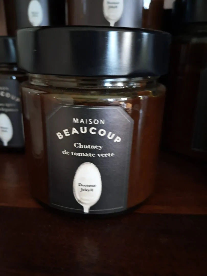 MAISON BEAUCOUP - SOUPE COURGETTE CITRONELLE. PESTO AIL DES OURS.SAUCE TOMATE PIMENTEE.SAUCE TOMATE.CHUTNEY EPICE TOMATES LEGUMES, TOMATES VERTES