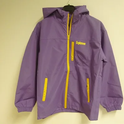 Shein - Veste à capuchon mauve et zip jaune veste